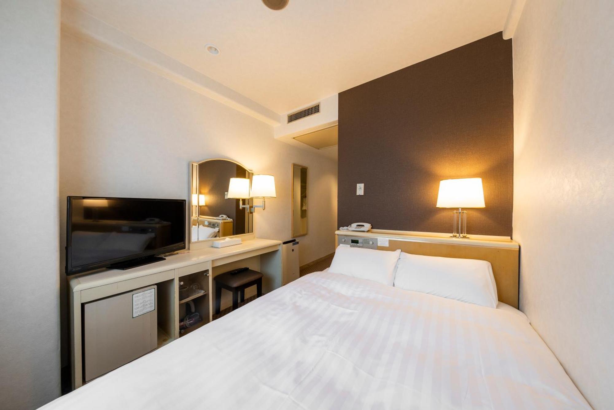 Okayama Washington Hotel Plaza Exterior foto