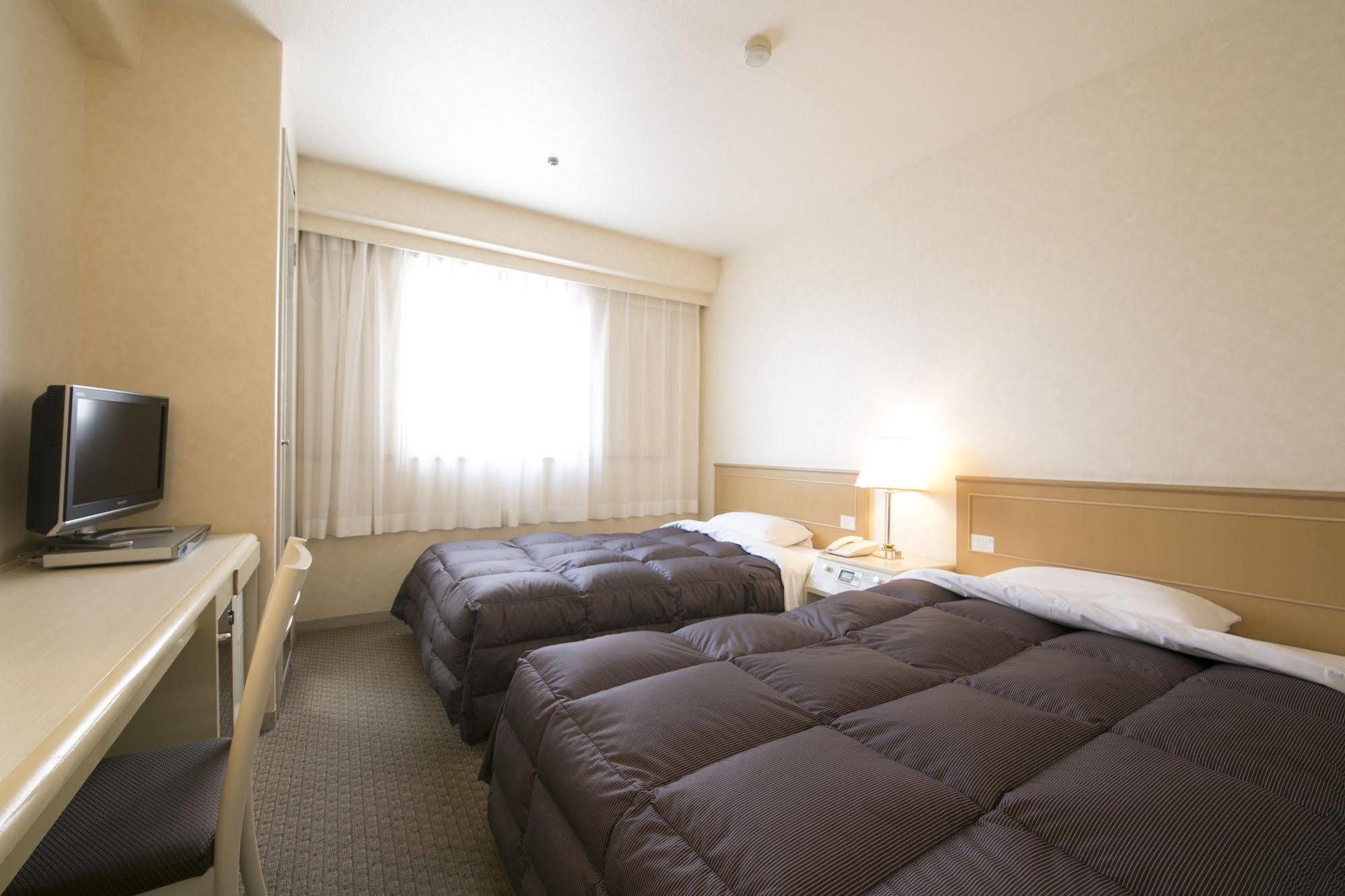 Okayama Washington Hotel Plaza Exterior foto